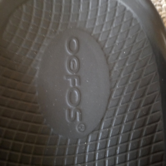 OOFOS Ooriginal Black Recovery Sandals 7 - Picture 11 of 12